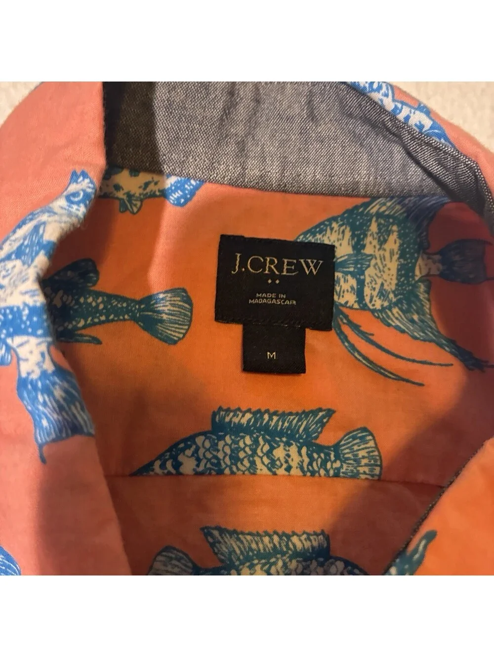 J.Crew Men M Medium Button Up Shirt Fish Pocket Hawaiian Summer Salmon Red Blue